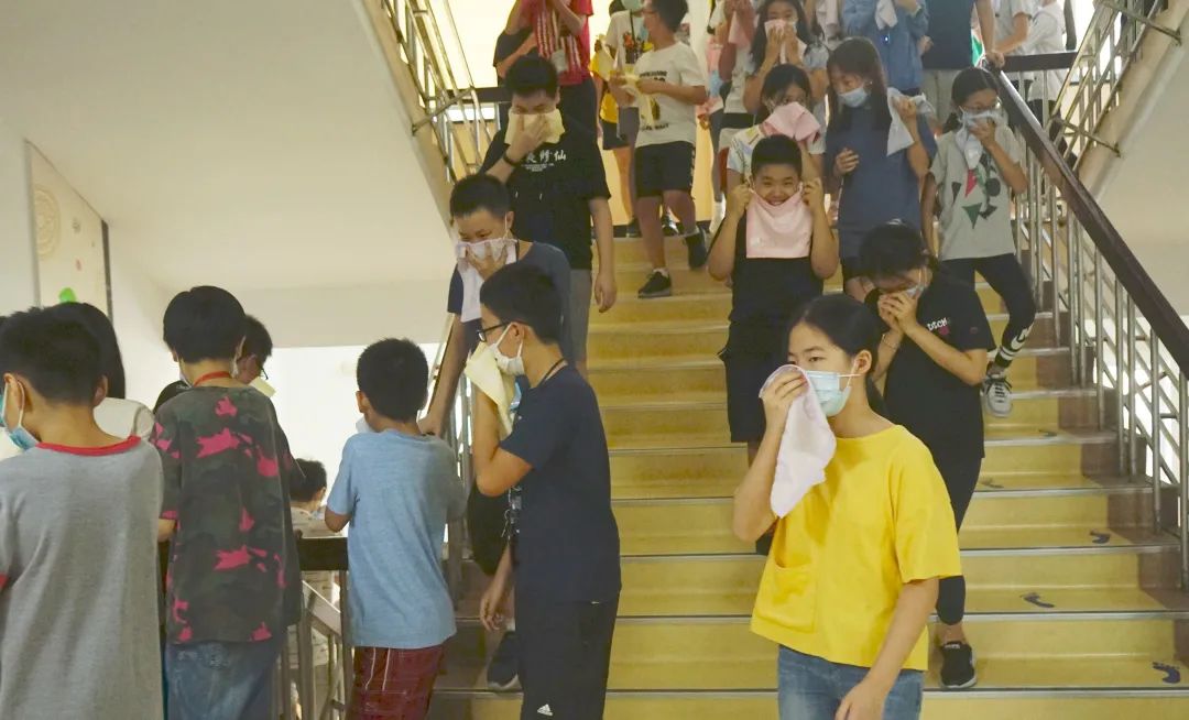 Grades 6&7 Fire DrillShanghai High School International Division