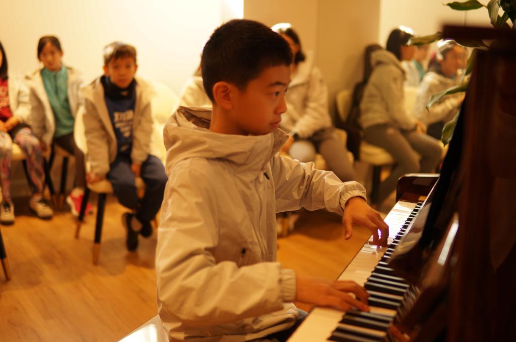 Pudong Grade 45 Visiting the Nursing Home at SIMC—A Compassionate ASB